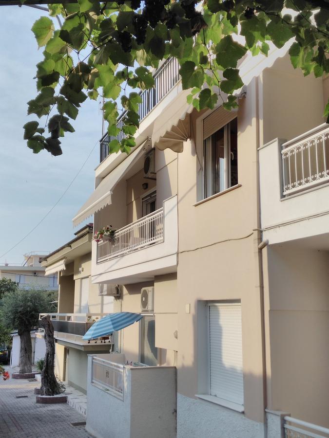 Stratis Summertime Apartment ลีเมนาส ภายนอก รูปภาพ