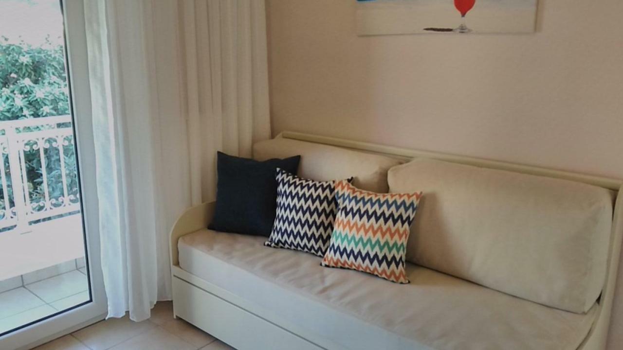 Stratis Summertime Apartment ลีเมนาส ภายนอก รูปภาพ